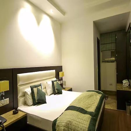 Hotel Chanchal Continental - 02 Mins From New Delhi Railway Station Dış mekan fotoğraf