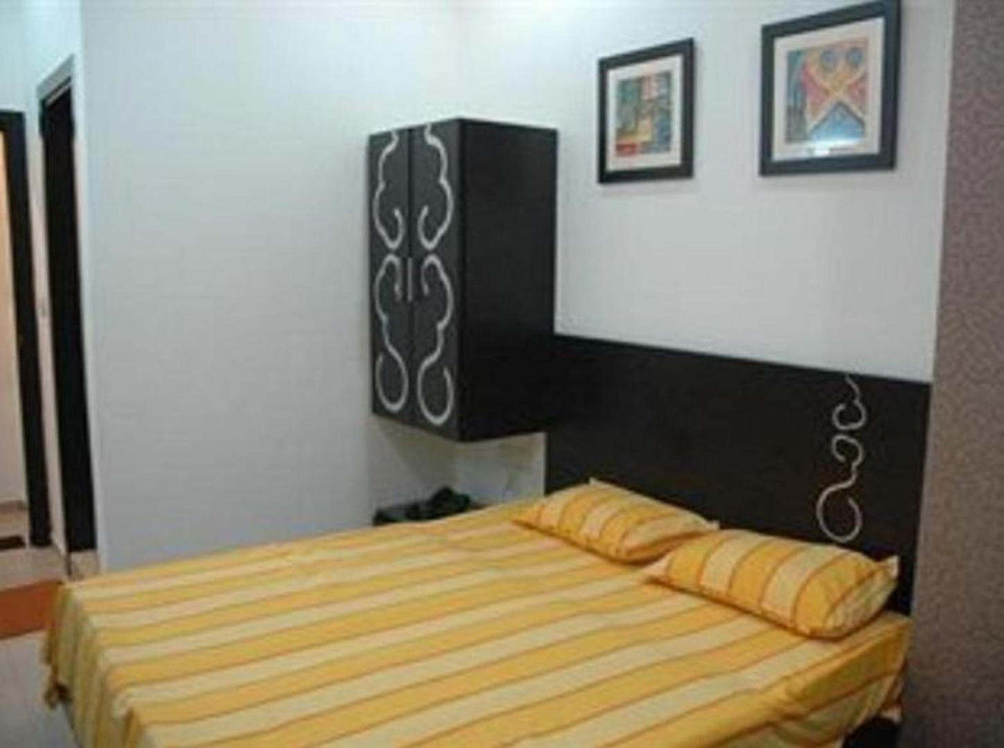 Hotel Chanchal Continental - 02 Mins From New Delhi Railway Station Dış mekan fotoğraf