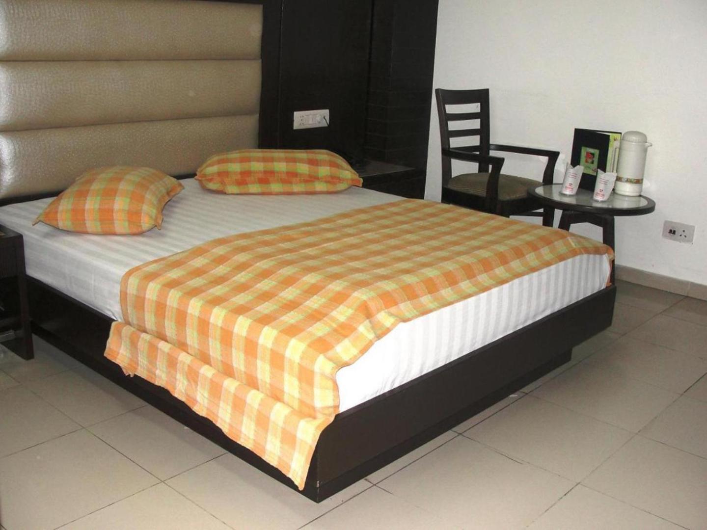 Hotel Chanchal Continental - 02 Mins From New Delhi Railway Station Dış mekan fotoğraf