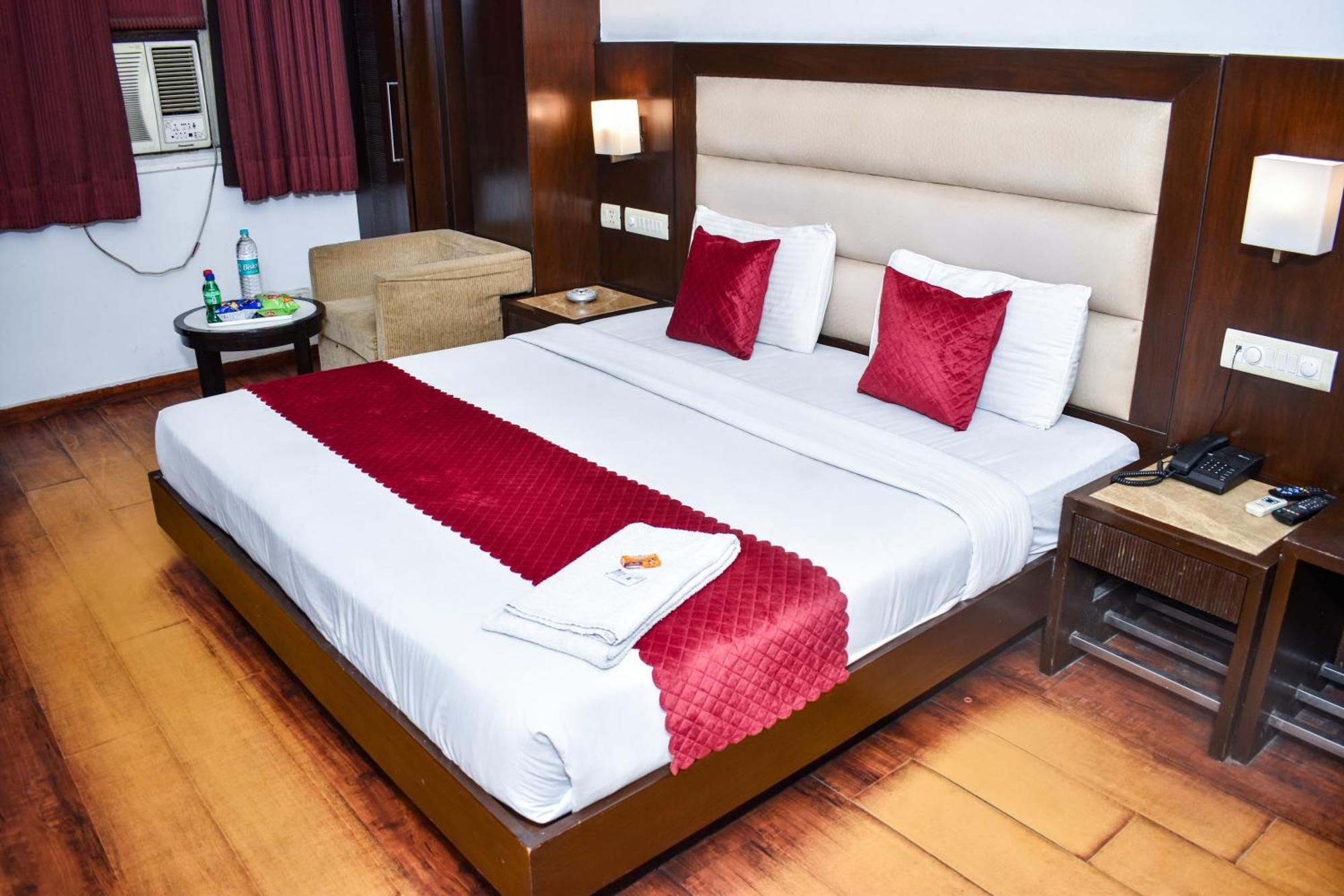 Hotel Chanchal Continental - 02 Mins From New Delhi Railway Station Dış mekan fotoğraf