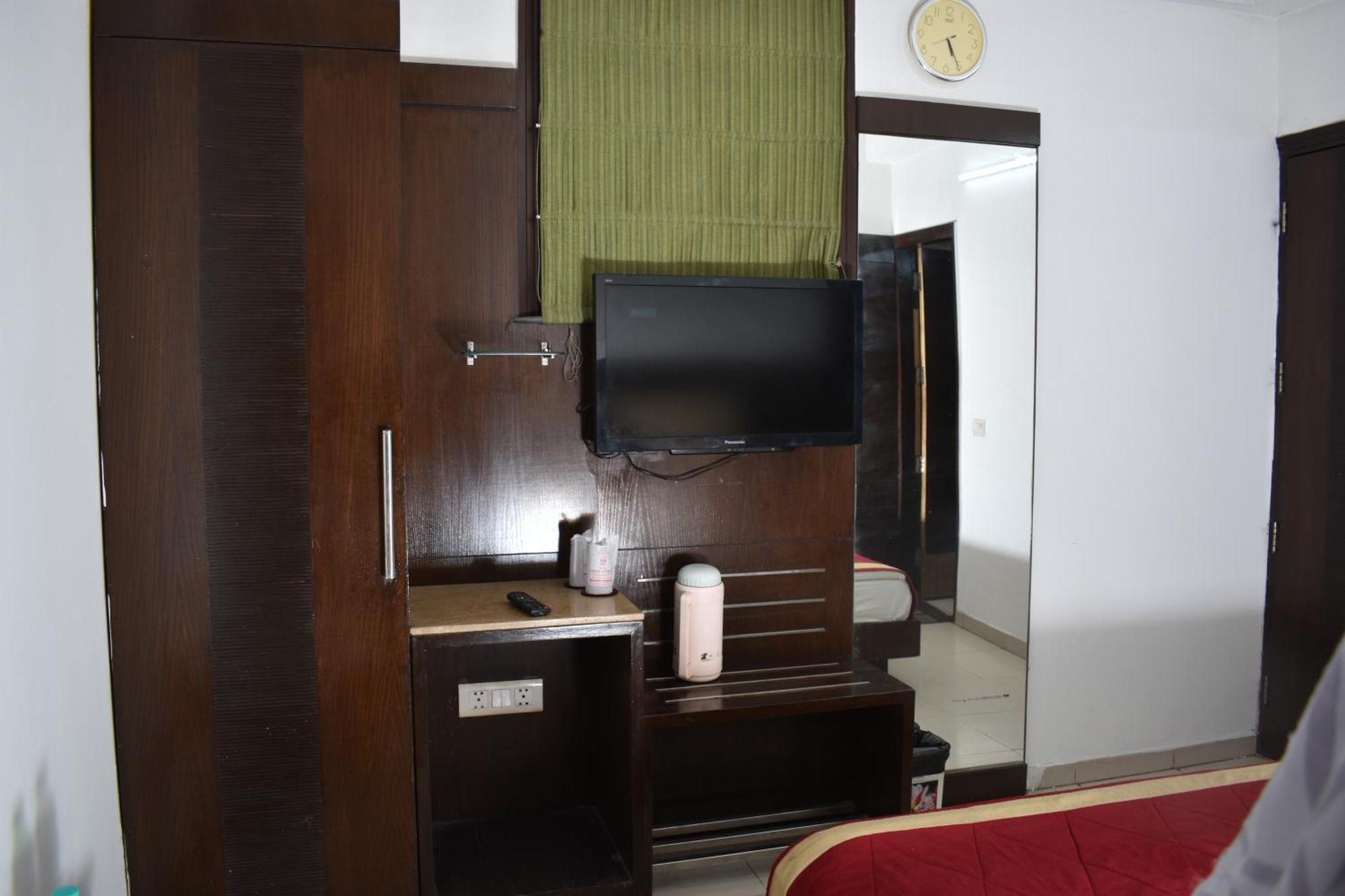 Hotel Chanchal Continental - 02 Mins From New Delhi Railway Station Dış mekan fotoğraf