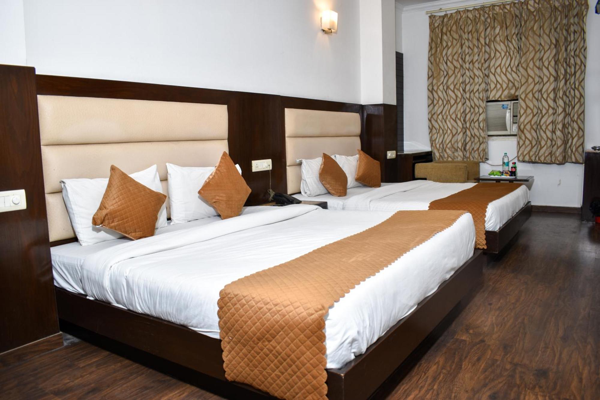 Hotel Chanchal Continental - 02 Mins From New Delhi Railway Station Dış mekan fotoğraf