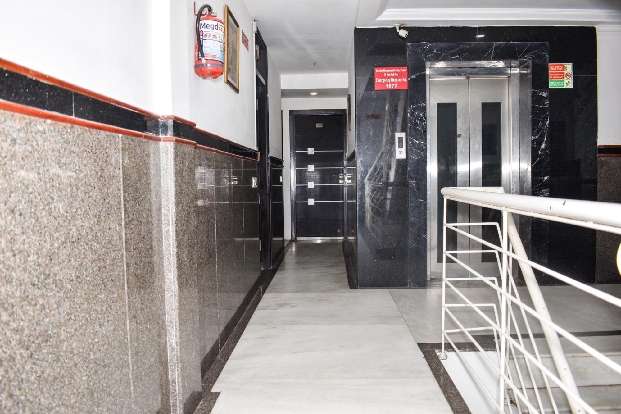 Hotel Chanchal Continental - 02 Mins From New Delhi Railway Station Dış mekan fotoğraf