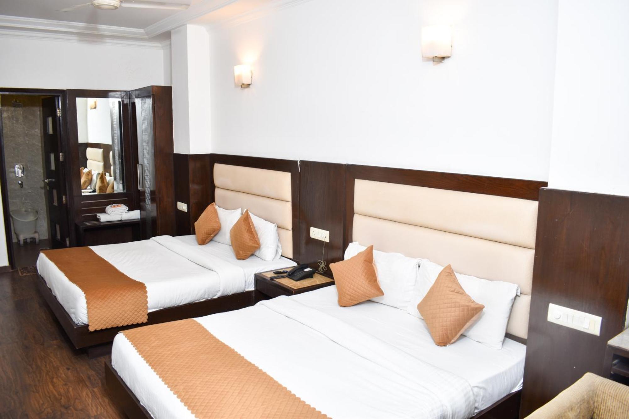 Hotel Chanchal Continental - 02 Mins From New Delhi Railway Station Dış mekan fotoğraf