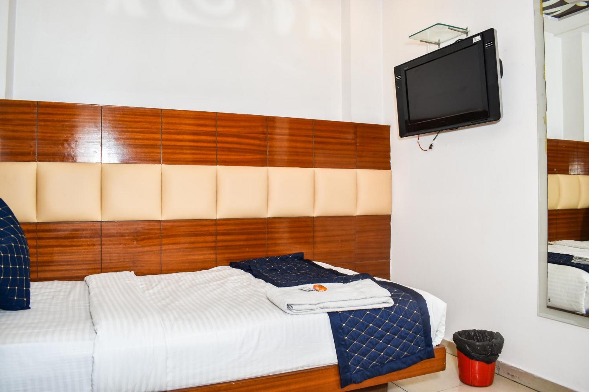 Hotel Chanchal Continental - 02 Mins From New Delhi Railway Station Dış mekan fotoğraf