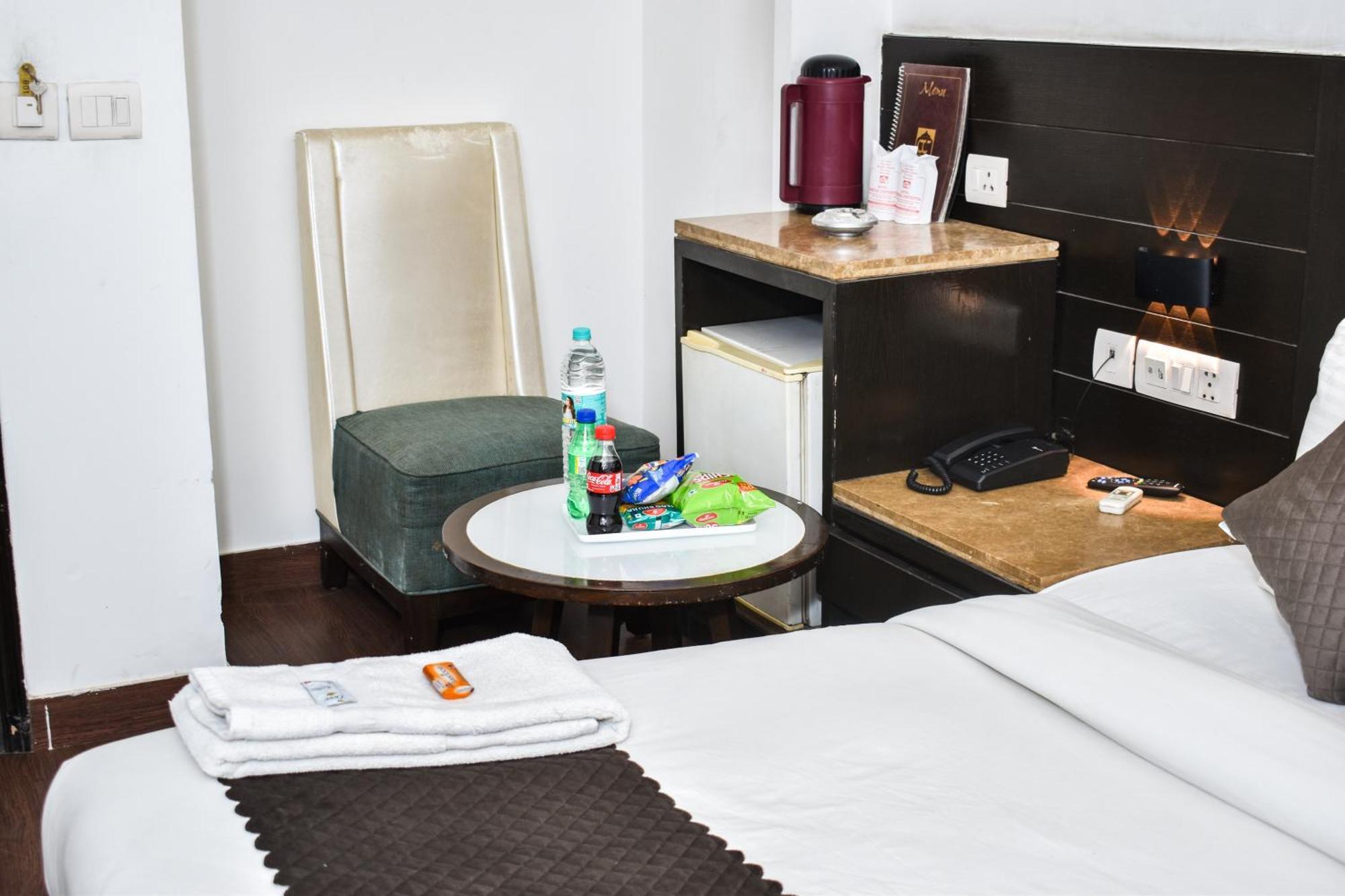 Hotel Chanchal Continental - 02 Mins From New Delhi Railway Station Dış mekan fotoğraf