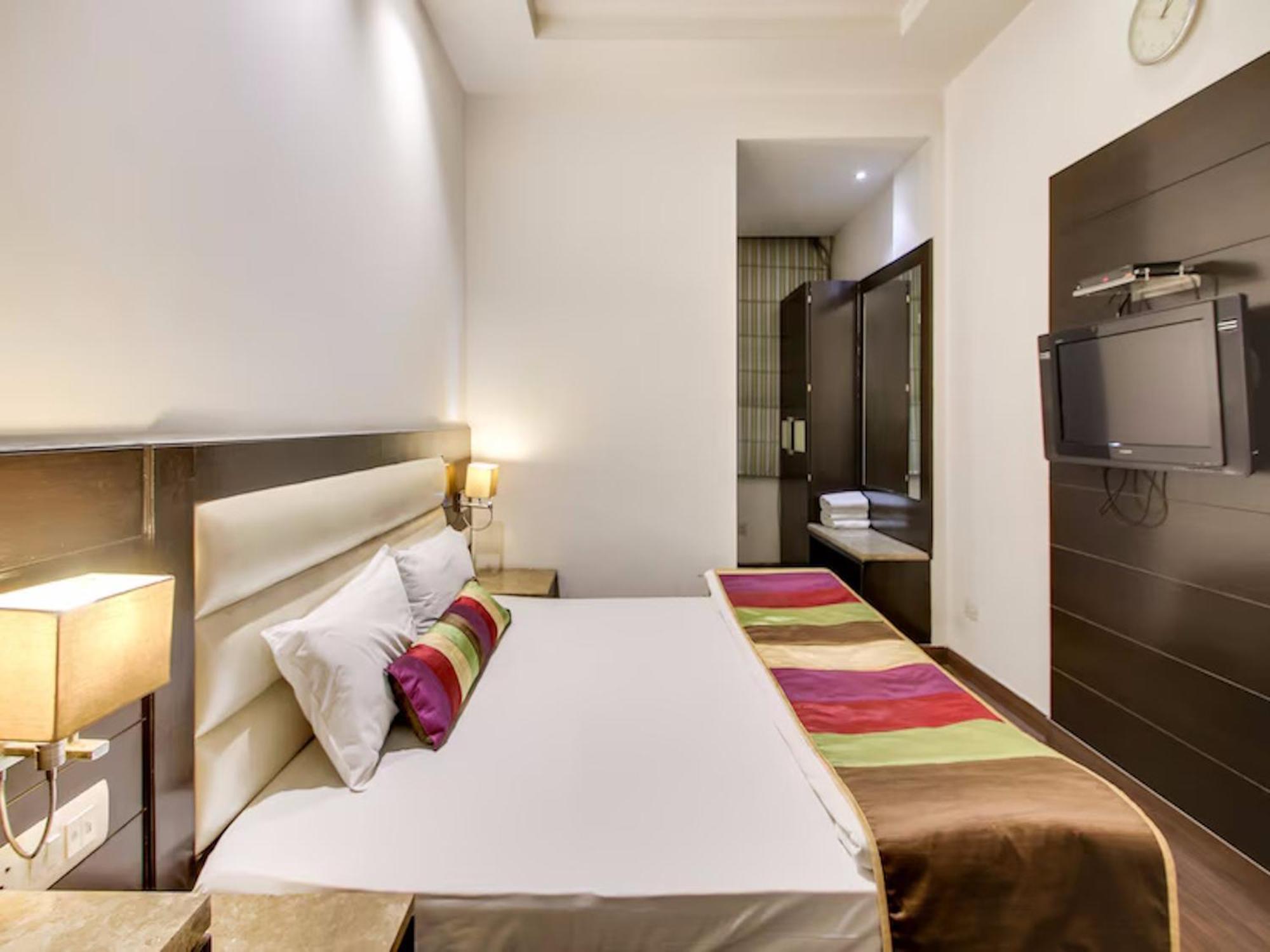 Hotel Chanchal Continental - 02 Mins From New Delhi Railway Station Dış mekan fotoğraf