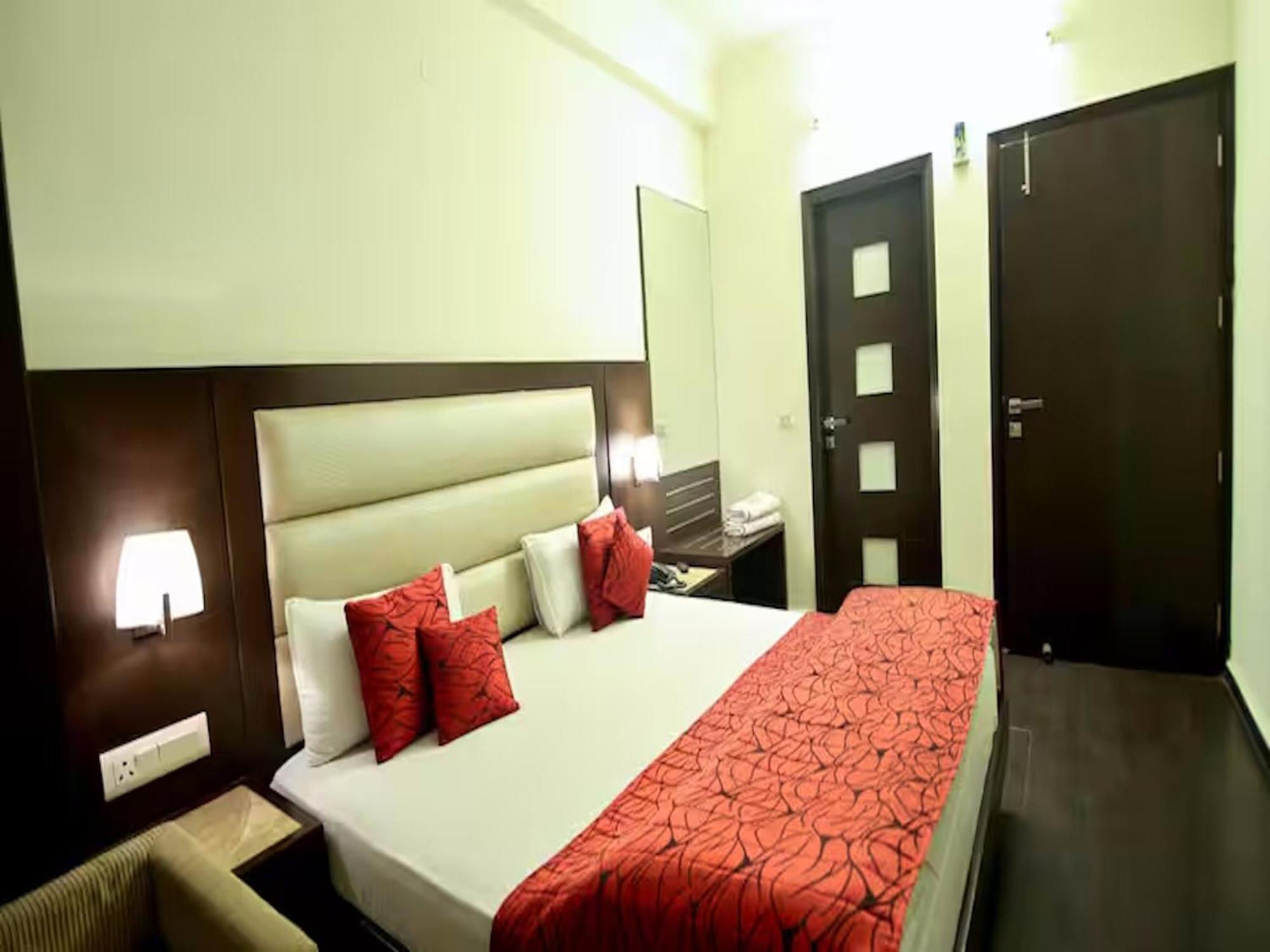 Hotel Chanchal Continental - 02 Mins From New Delhi Railway Station Dış mekan fotoğraf
