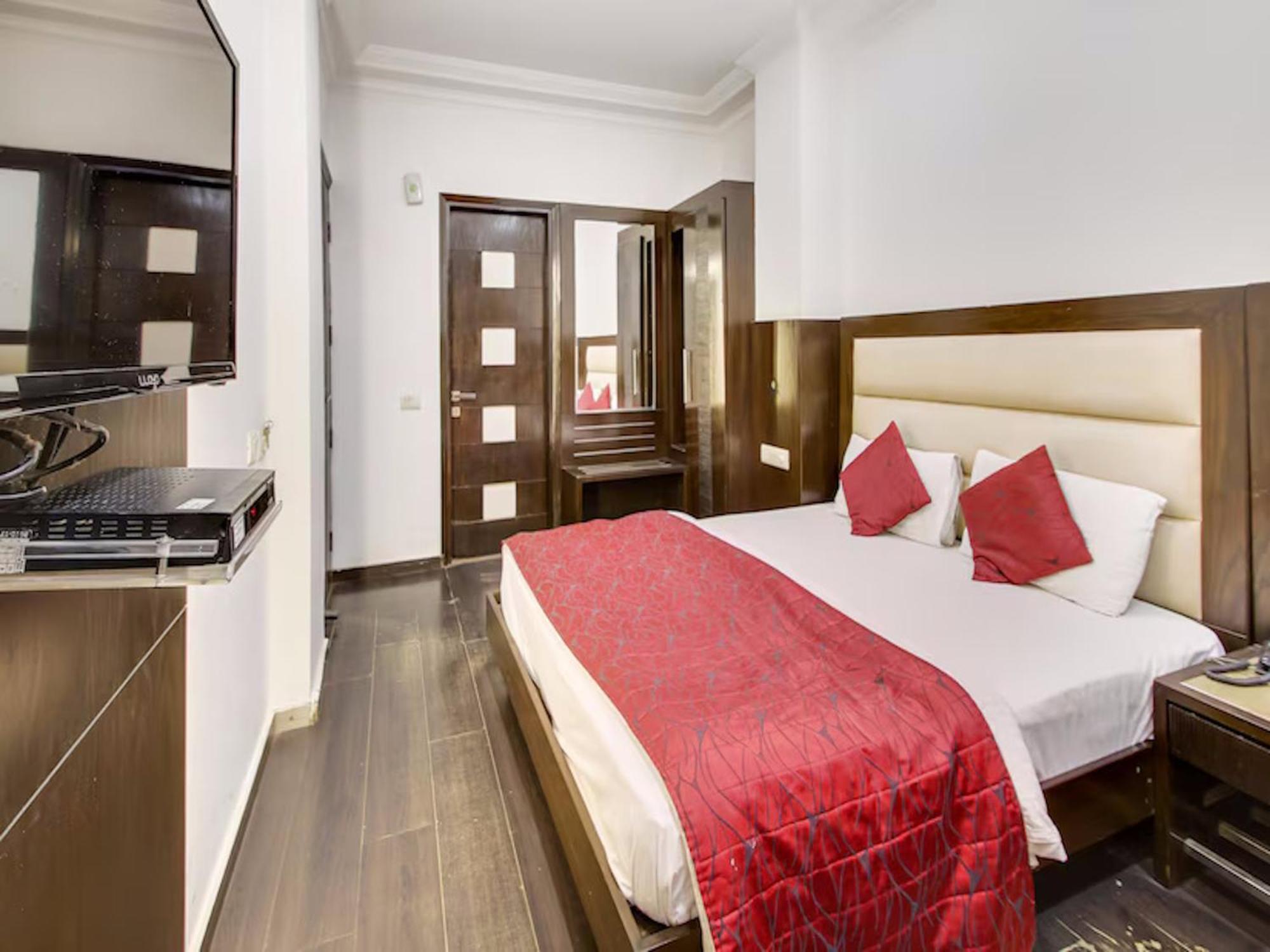 Hotel Chanchal Continental - 02 Mins From New Delhi Railway Station Dış mekan fotoğraf