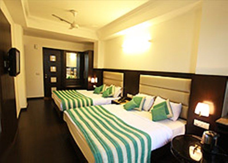 Hotel Chanchal Continental - 02 Mins From New Delhi Railway Station Dış mekan fotoğraf